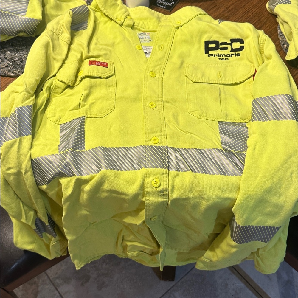 Lapco FR Fluorescent & reflective LS Men’s xl . … - Picture 2 of 9